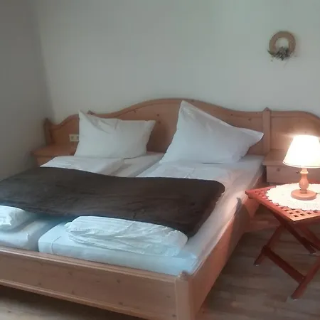 Apartment Waldheim *